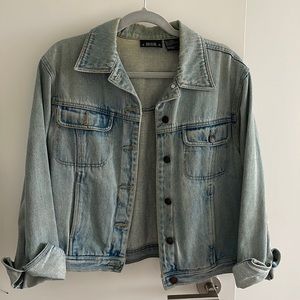 Relaxed-fit light-wash denim jacket